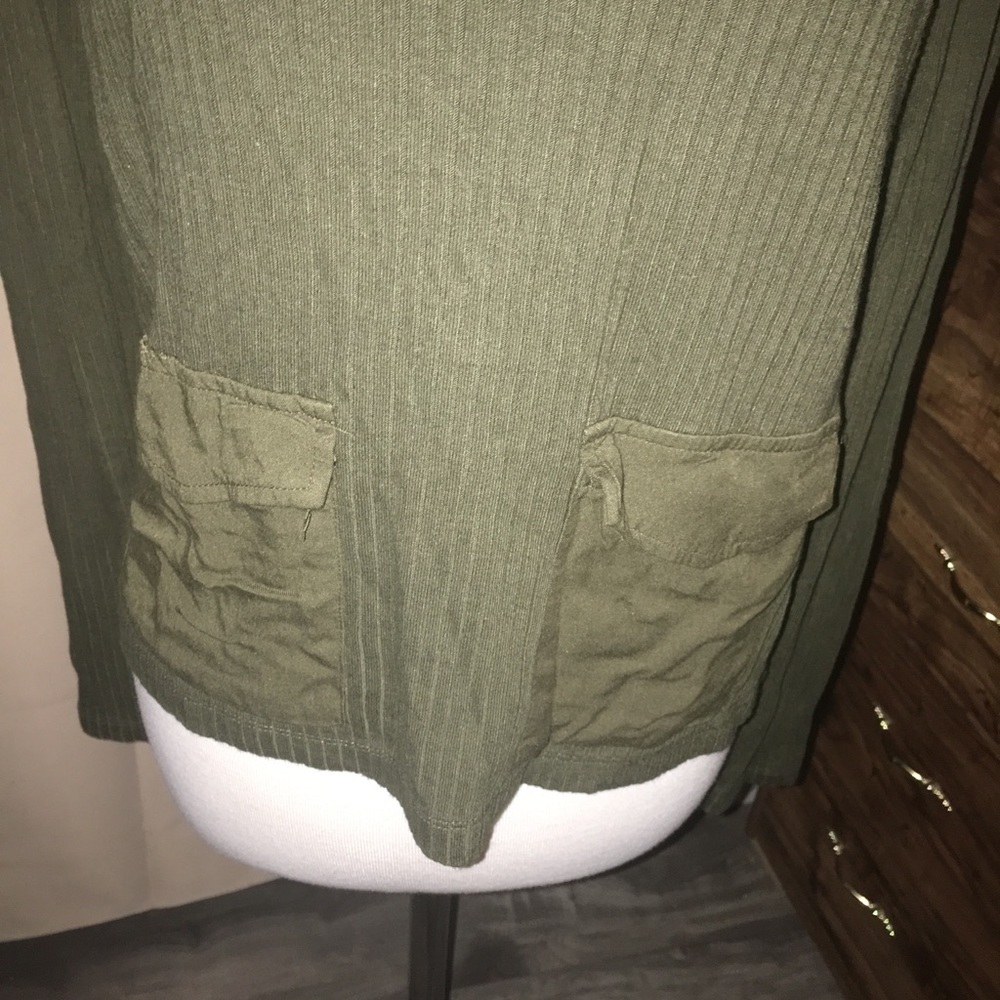 H&M Ribbed Long Sleeve Top - Picture 2 of 3